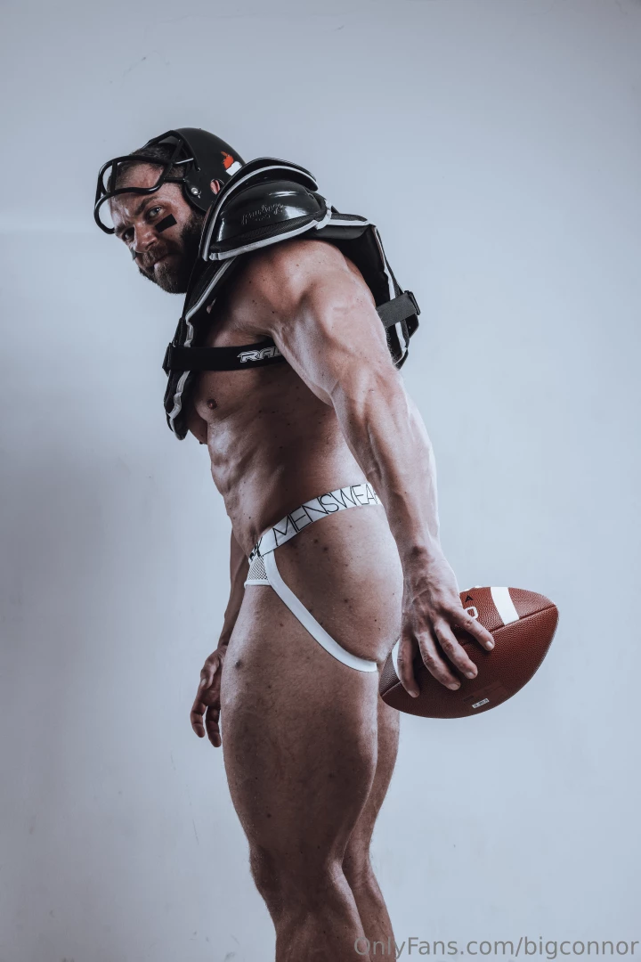 Some raw shots of my recent shoot with pumpaction - would you like to part 3 