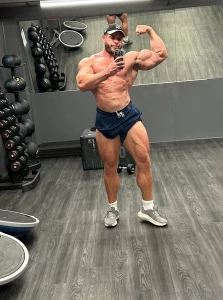 Fuck me i am feeling and looking huuuuge