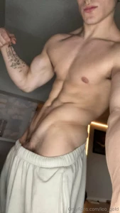 I m accepting gym partner applications part 1