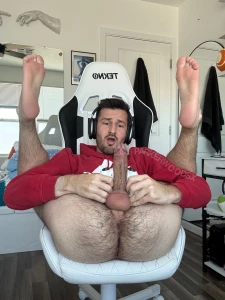 Are you gonna eat my hole or fuck me while i play games