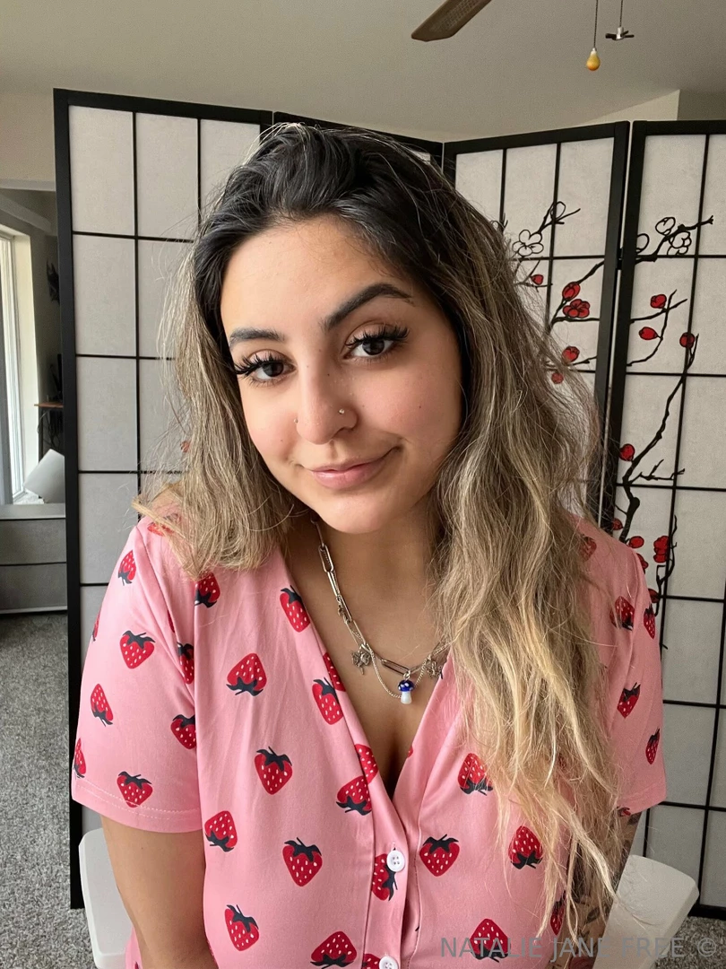 Like this post if i can sleep in ur bed tonight 