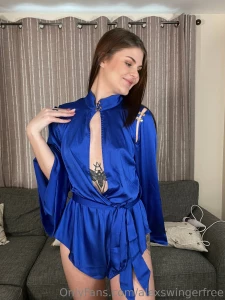 Do you like this colour on me part 19