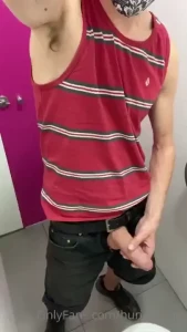 Mall wc j o cum moment 01 20