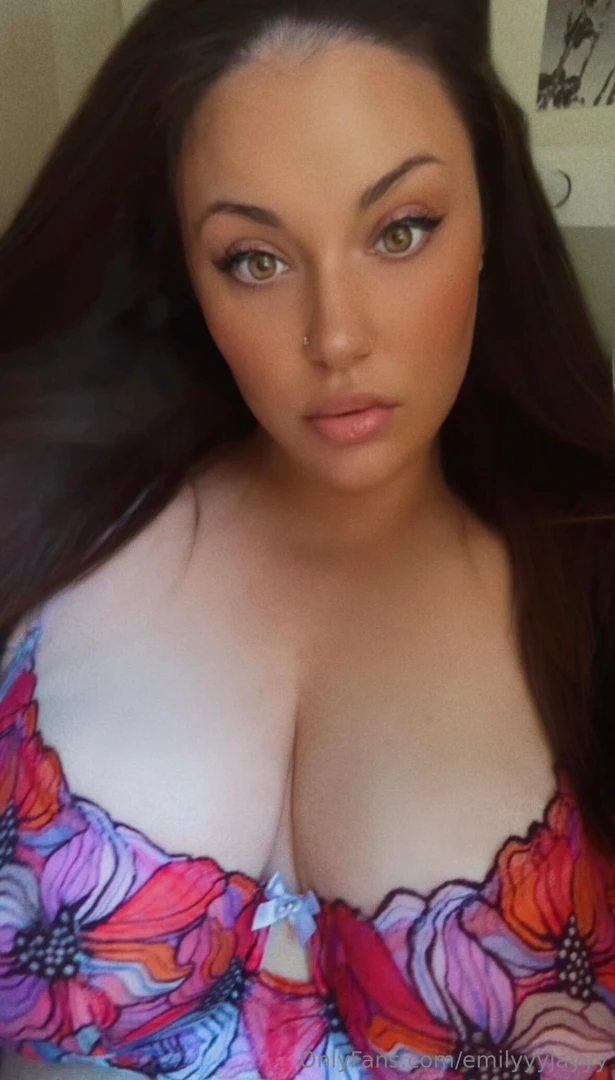 How can i help you cum today i wanna make sure your dick is happy 