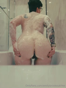 Naughty british babe who loves getting naughty https onlyfans com