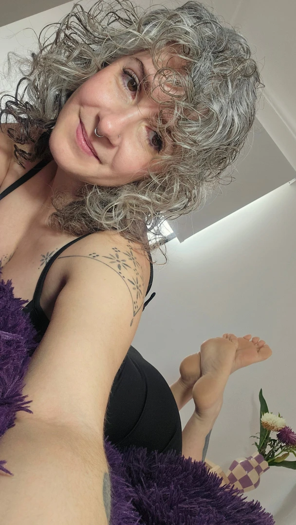 Will you be a good little boy and lick my soles 