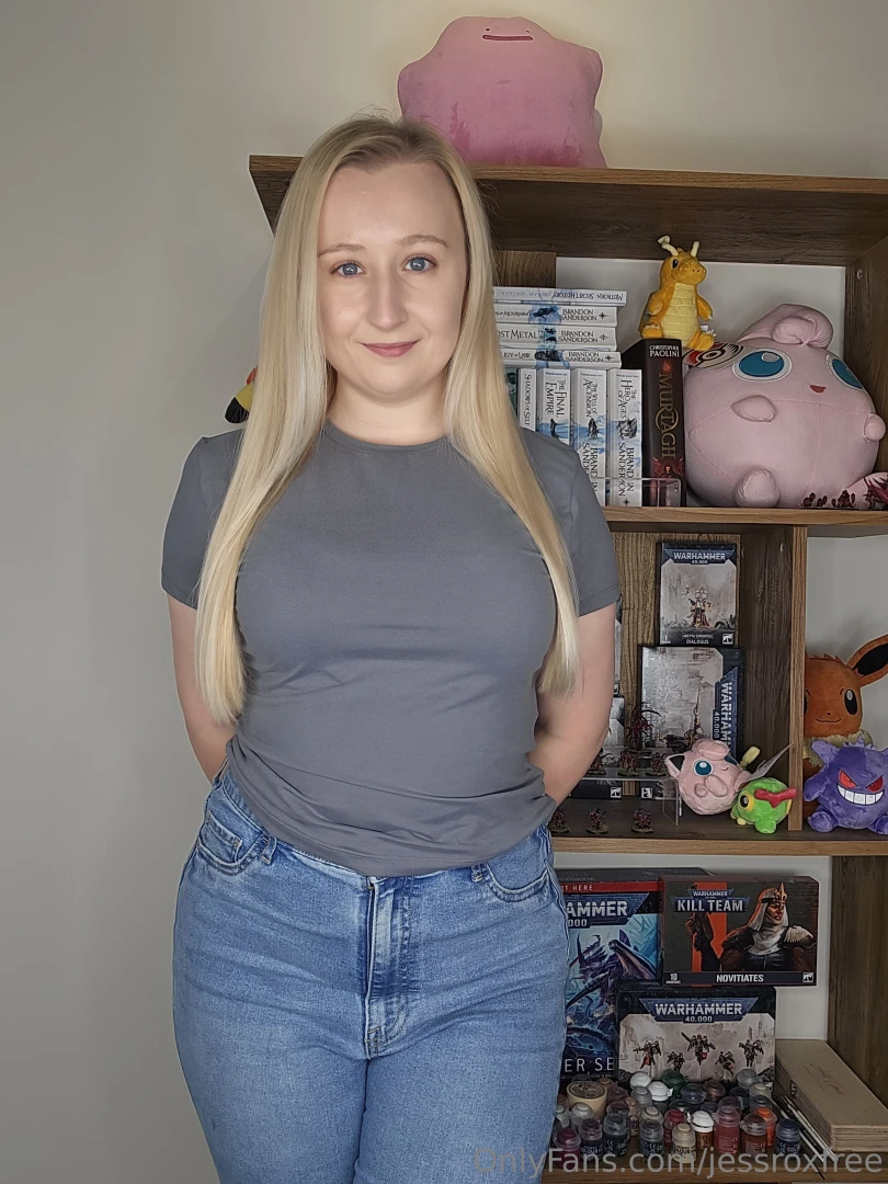 3 sale jessrox new video on my page every day theres already 1700 you 