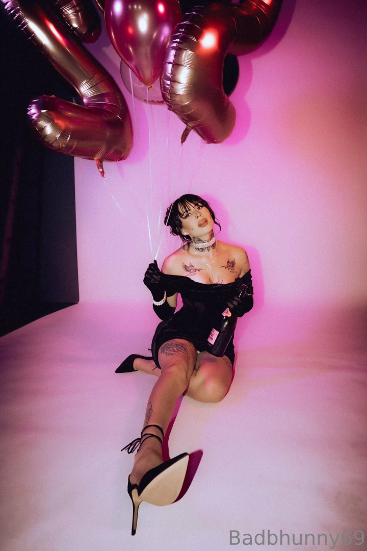 Unlock for my exclusive birthday photos i got sooo messy also stay 