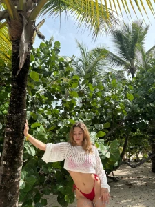 Someone told me red fit me well what s ur opinion about it part 3