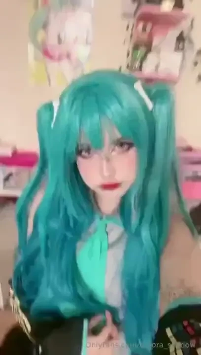 Your cute miku is here for you come sing with me 