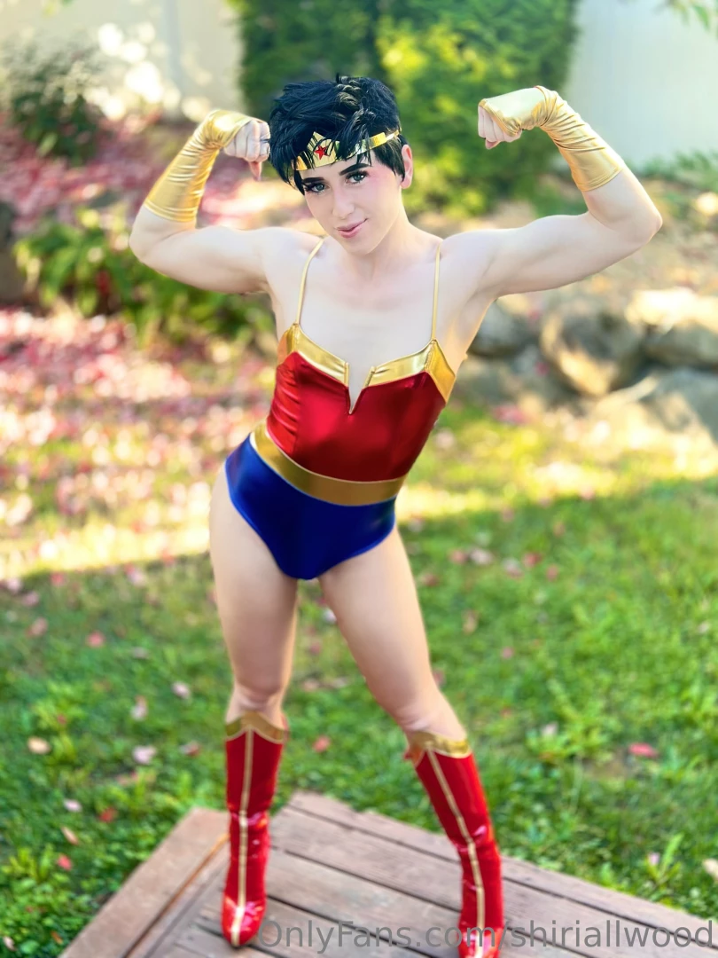 Your favourite wonder woman 