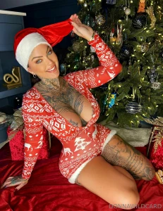 Cuddles by the tree sound nice but i ve got other ideas