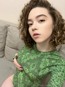 How hot do you find this look on me