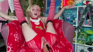 Christmas is cumming and so am i i haven t finished with my jinx