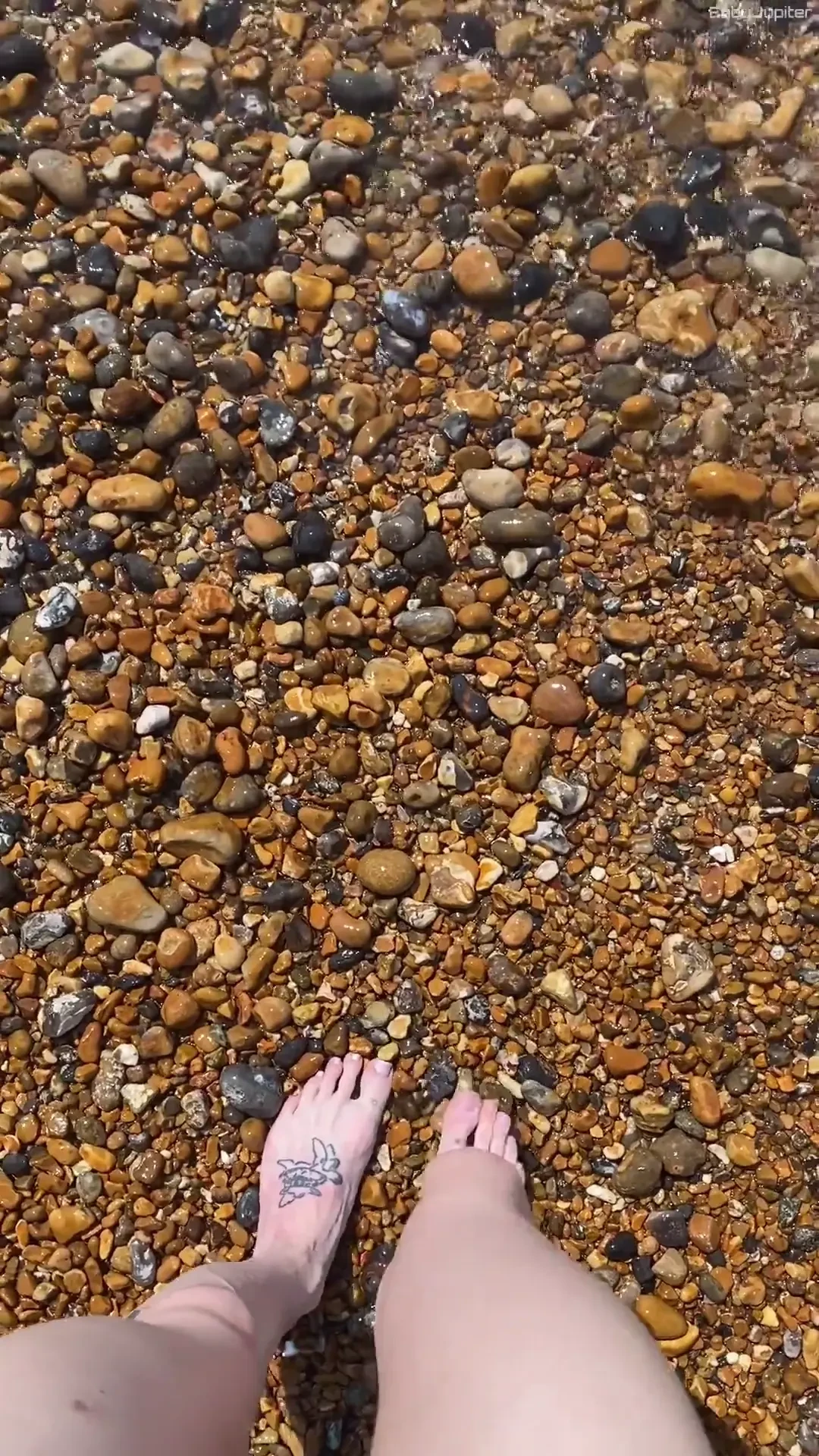 Friday feet day i could use a good massage any volunteers 