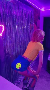 Some extra silly behind the scenes posts from the filming of yesterday part 3