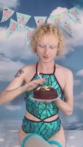 It s my birthday there s only one thing i want part 1