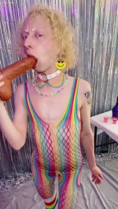 Who likes wet sloppy bjs i won t apologise for the ending xd blowjob