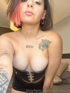 Wanna stroke it to my tits