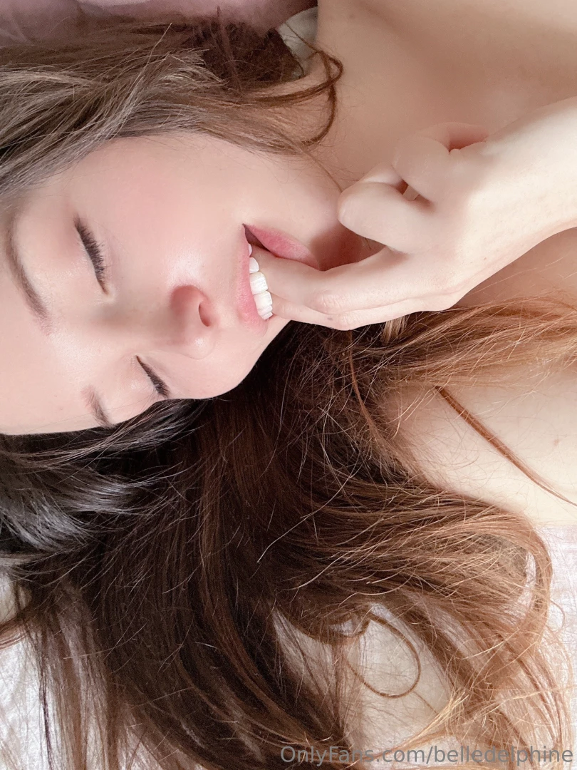 Early morninggg no makeup selfies streeeetcchh yawn hehe part 21 