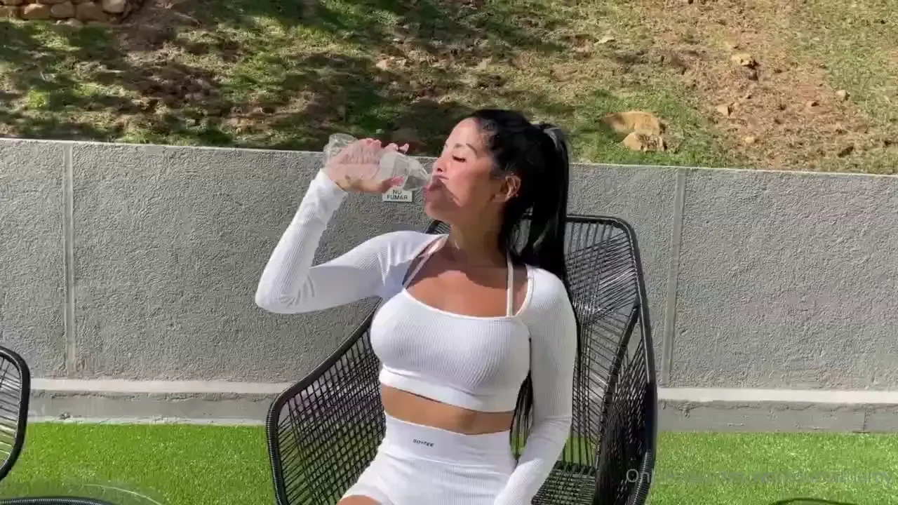 Starting your day stretching is key for your joints to become more 