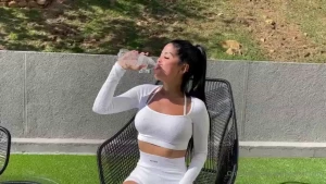 Starting your day stretching is key for your joints to become more