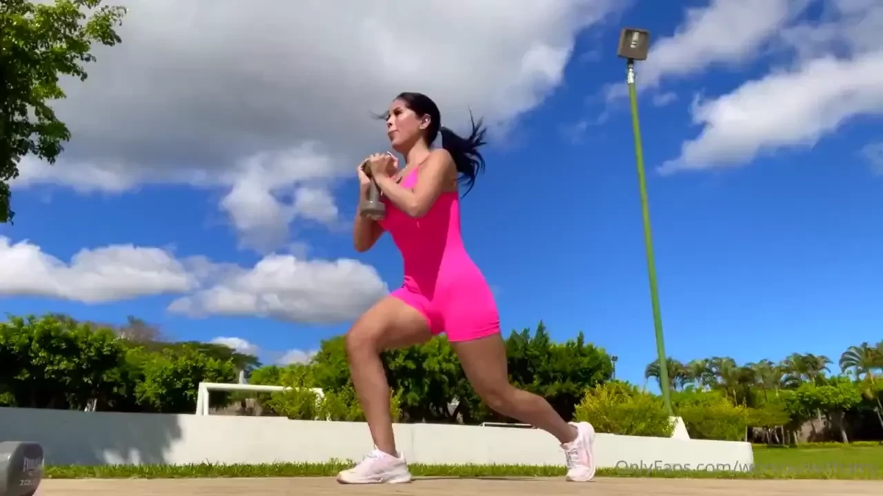 Try these leg exercises that will put them on fire 