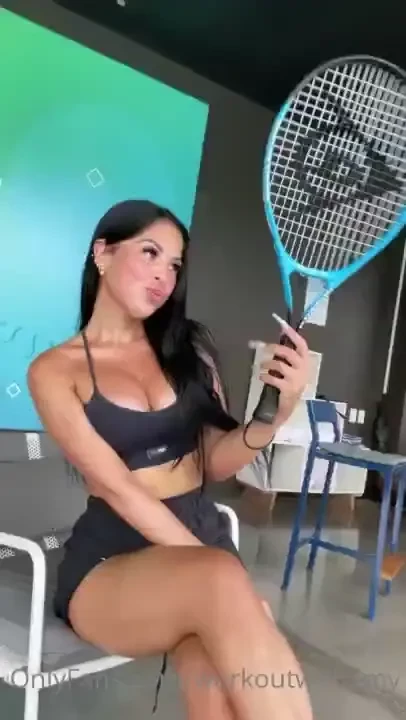 Happy sunday loves what are you doing to stay active today 