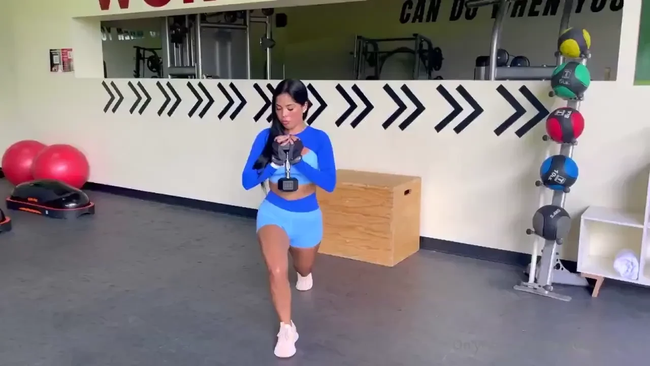 Wanna tone your legs and glutes and burn fat fast try these workouts 