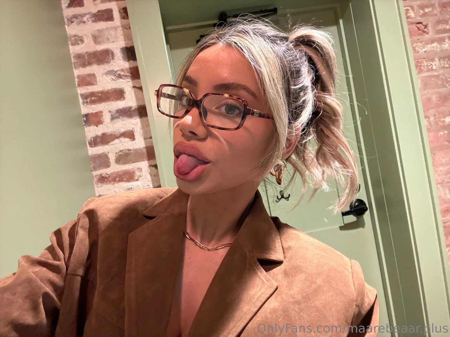 Business in the front part 7 