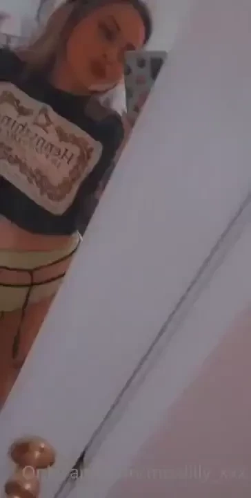 Get you a thick girl who loves to suck dick 