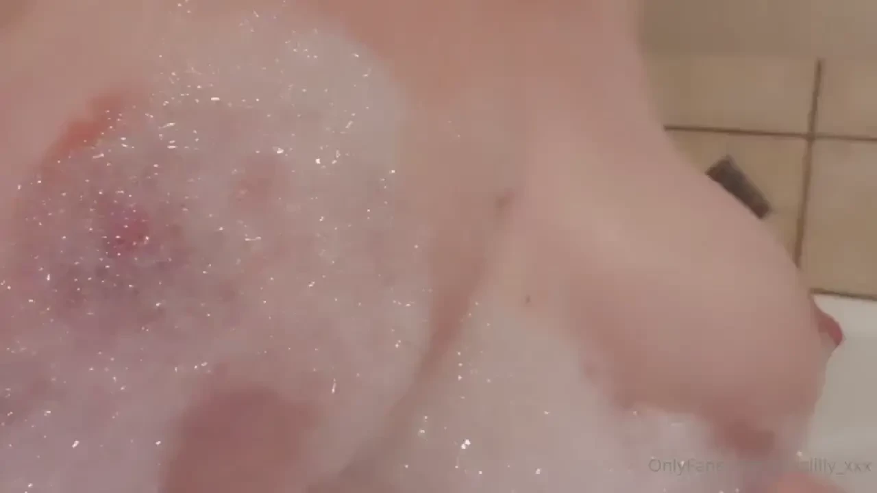 Bubble bath with me anyone 