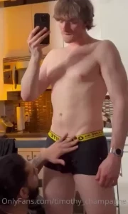 Face-fucked in the mirror onlyfans com ejondemontime