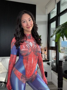 If i told you what this spider girl just did would you behave or