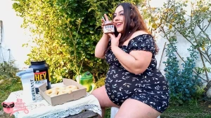 Six donuts at the same time a snack of 6 donuts okay fine will you eat part 11