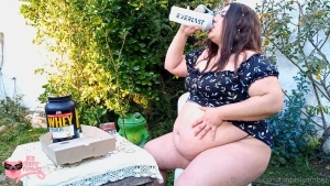 Six donuts at the same time a snack of 6 donuts okay fine will you eat part 2