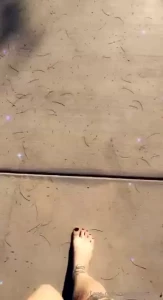 Beach bum retreat feet