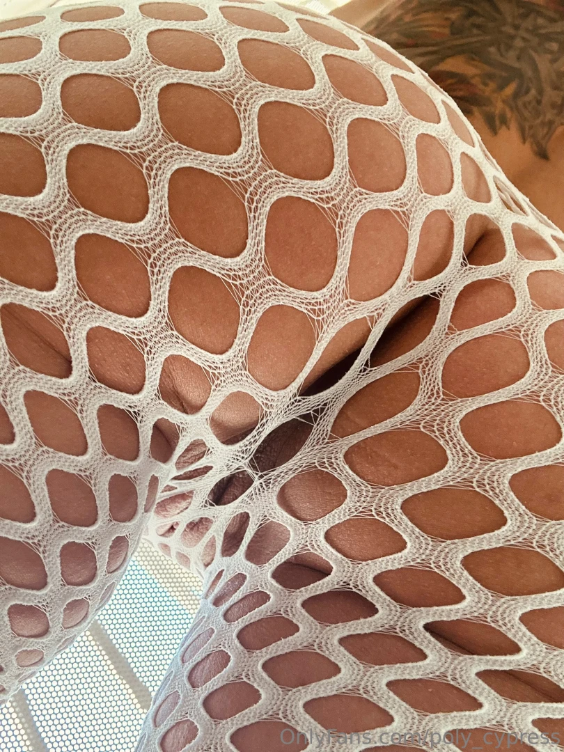 A hole new world https onlyfans com poly_cypress_vip 