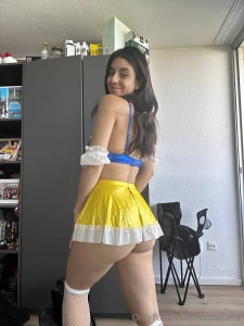 I need 7 dwarfs to help me out preferably ones good with their hands