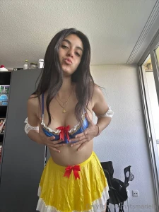 I need 7 dwarfs to help me out preferably ones good with their hands part 1