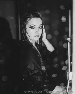 Third and last set from the shower shoot with jens de vos part 7