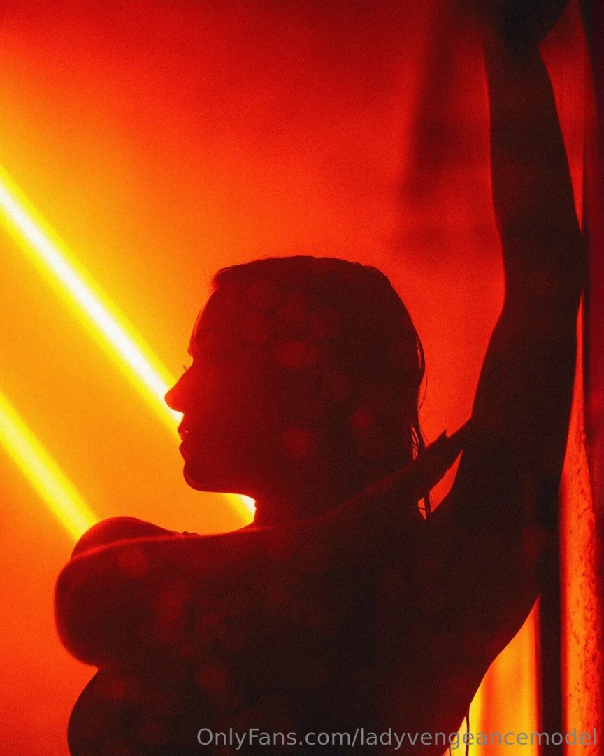 First edited series of the shower shoot with jens de vos very excited part 5 