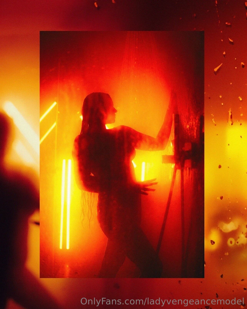 First edited series of the shower shoot with jens de vos very excited part 3 