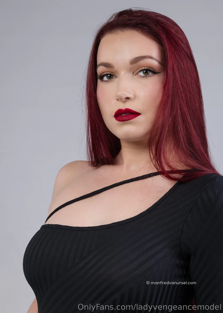 Since i can only post 40 pictures per post i made a selection from the part 33 