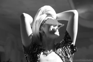 We had so much fun making these eating pineapple so i taste sweeter part 1