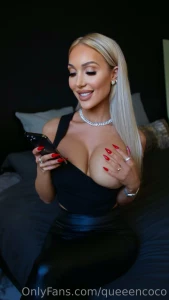 Me when you message me i love when you message me and like my pics i