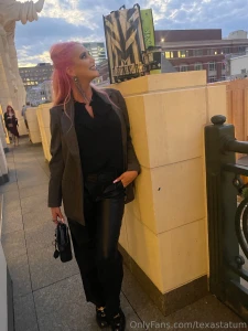 I had to match the theme say his name 3 times and i appear are you a part 9