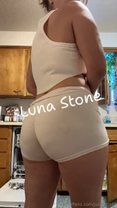 Hi from my booty come see me on my vip page xxxjuizy xxxjuizy xxxjuizy