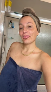 Wanna see me naked gt xxxjuizy