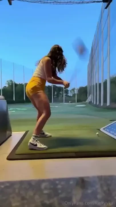 I golf too 